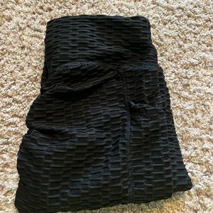 Scrunch butt leggings